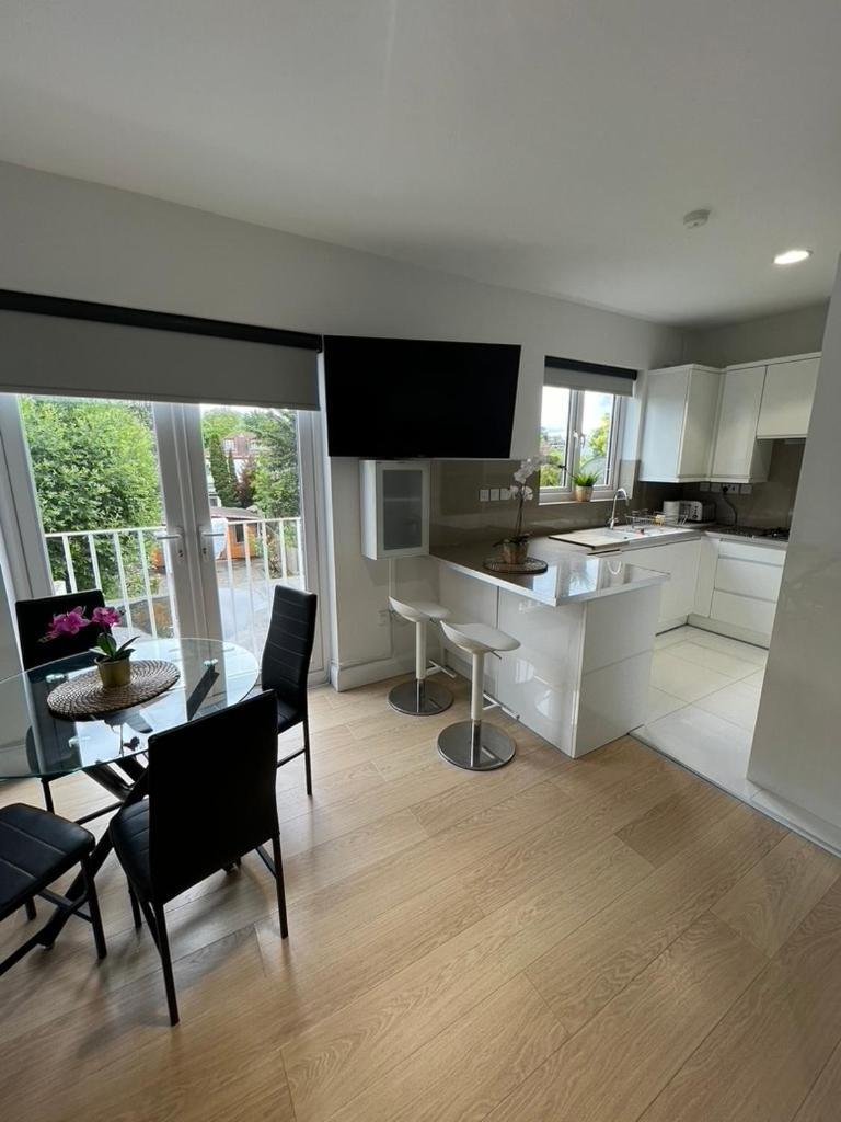 Zenobia London Luxury Apartments فينتشلي المظهر الخارجي الصورة