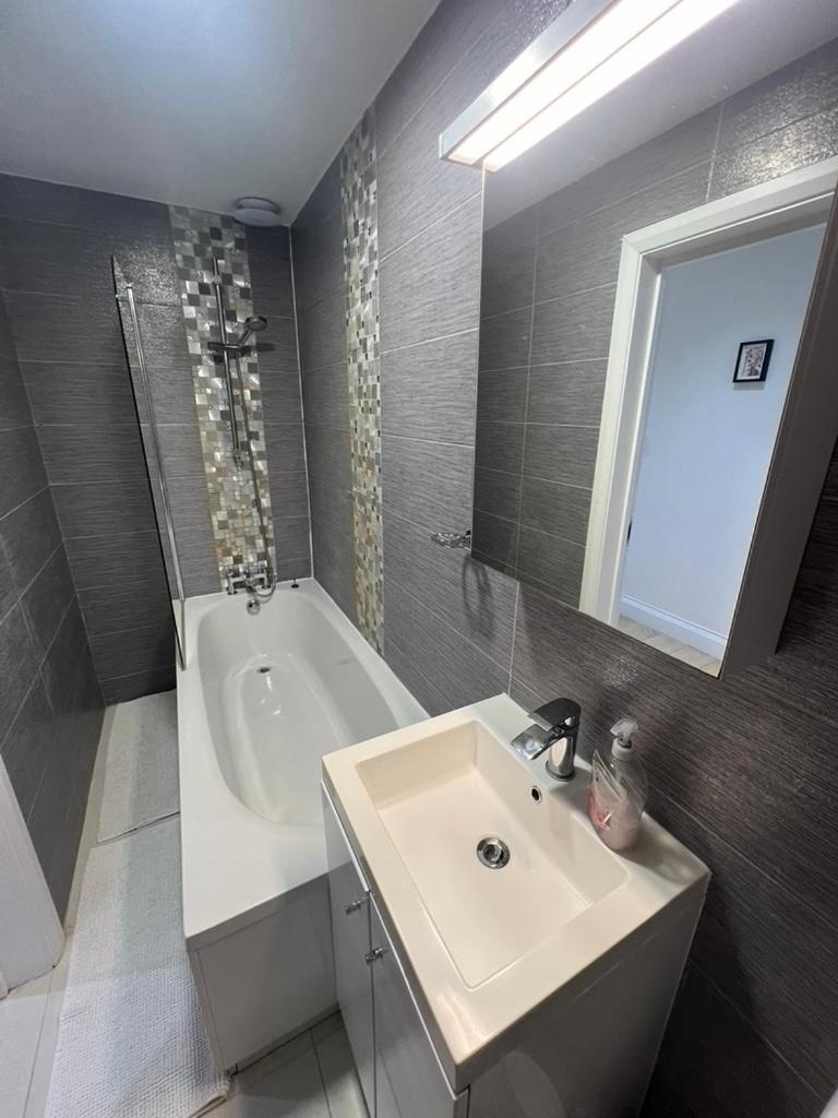 Zenobia London Luxury Apartments فينتشلي المظهر الخارجي الصورة