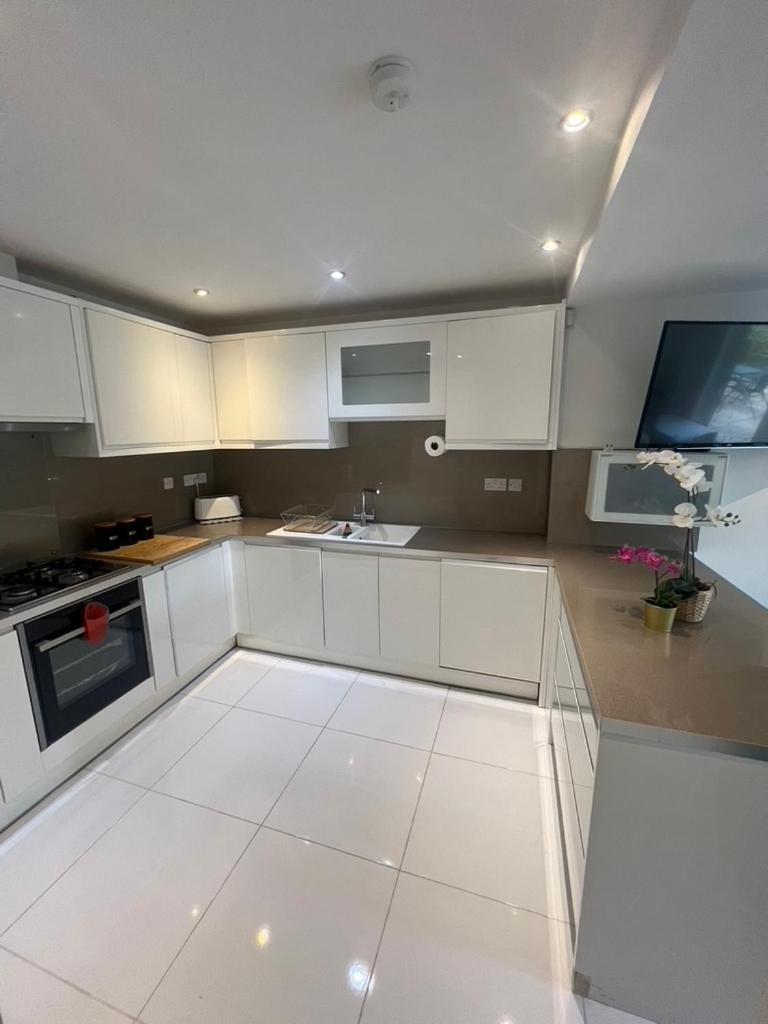 Zenobia London Luxury Apartments فينتشلي المظهر الخارجي الصورة